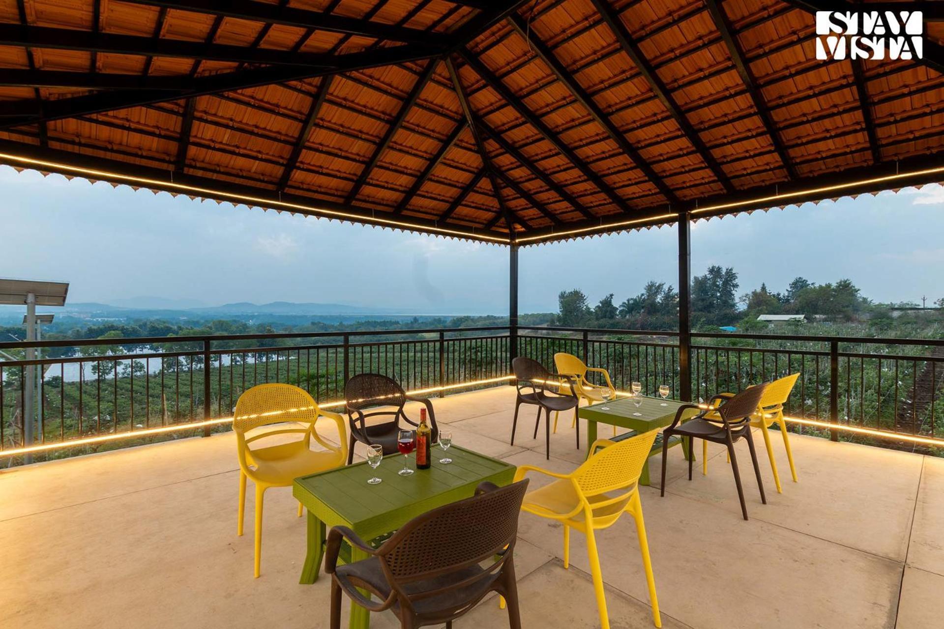 Stayvista'S Harvest Haven - Pool-View Villa With Deck & Machan Near Sula Nászik Kültér fotó