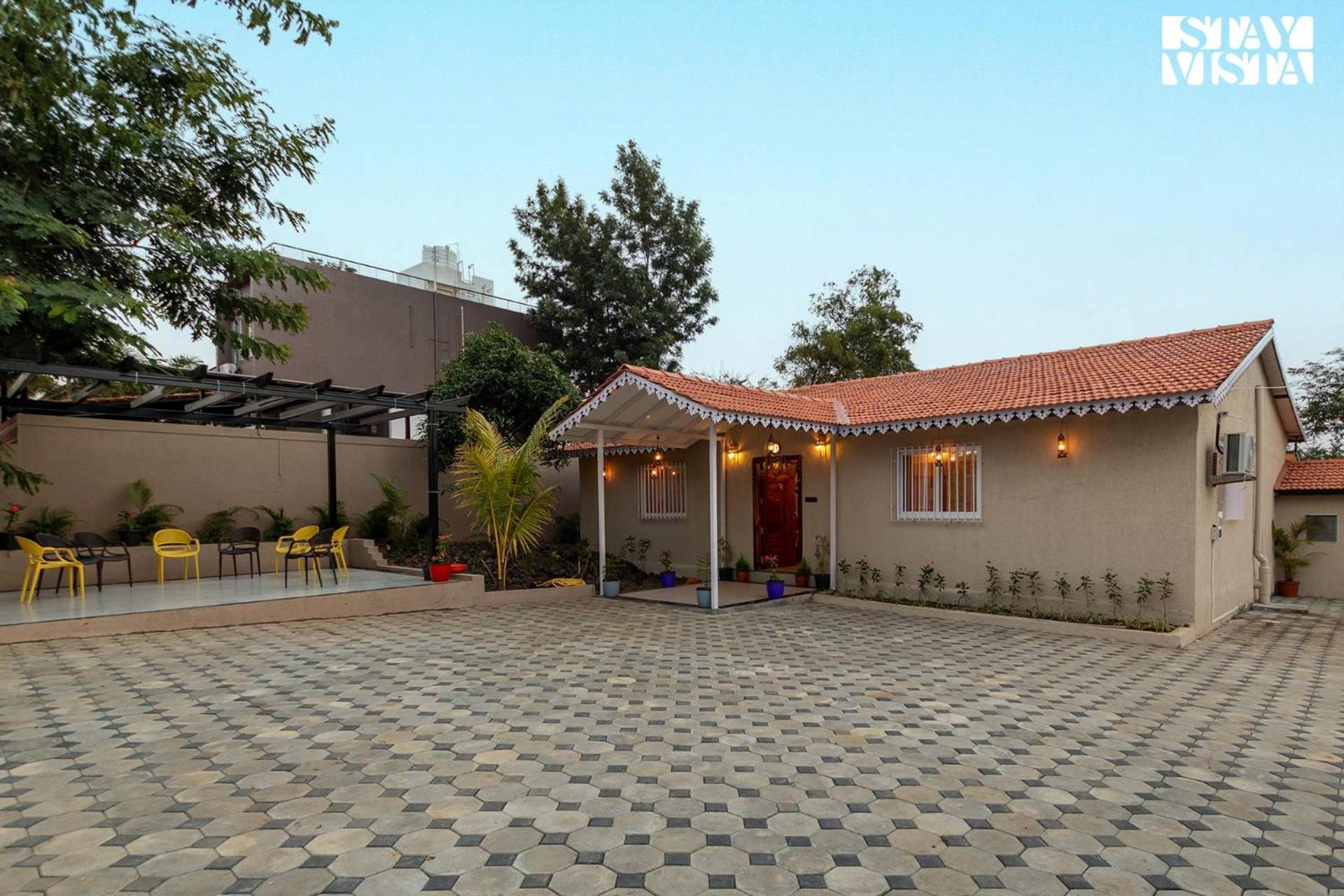Stayvista'S Harvest Haven - Pool-View Villa With Deck & Machan Near Sula Nászik Kültér fotó